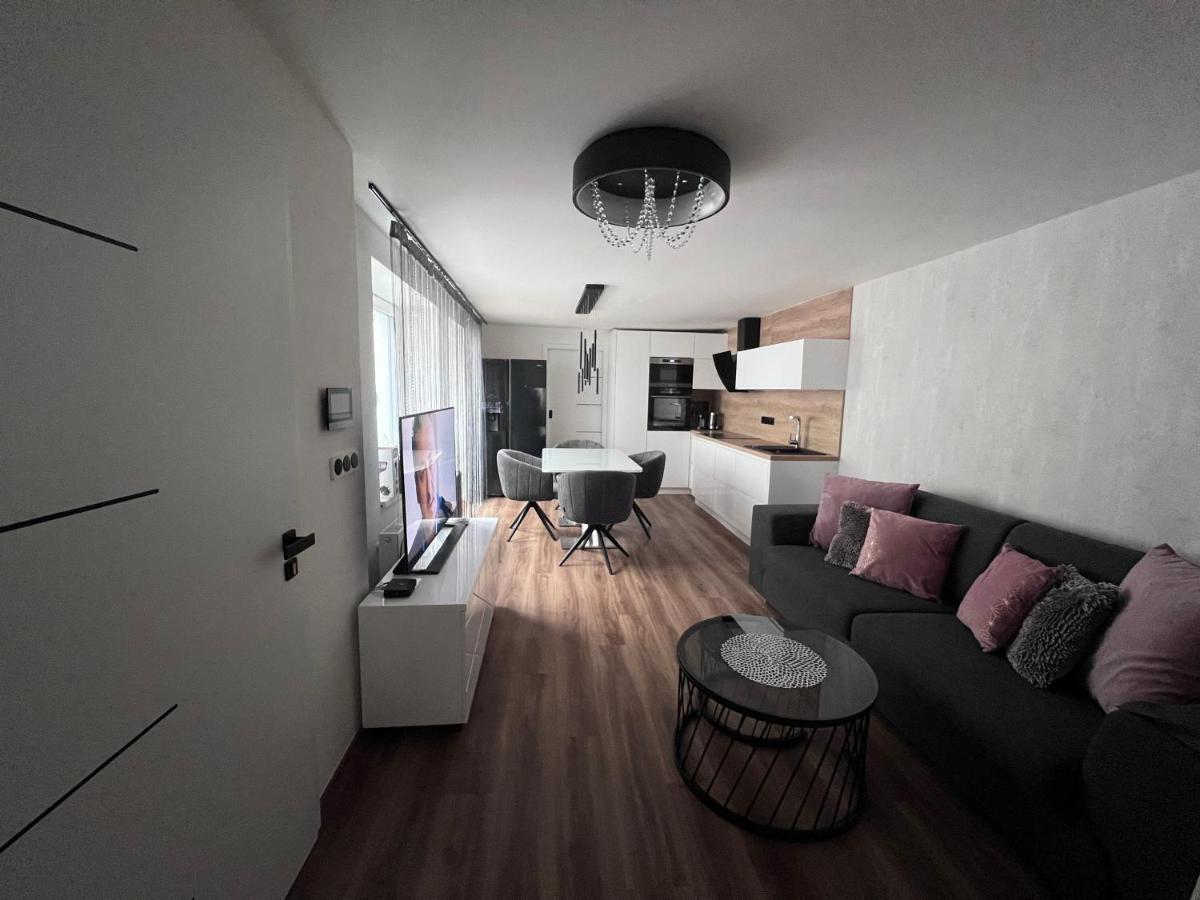 Elizabeth'S Apartments เวลเค ปาโบลวิตเซ ภายนอก รูปภาพ